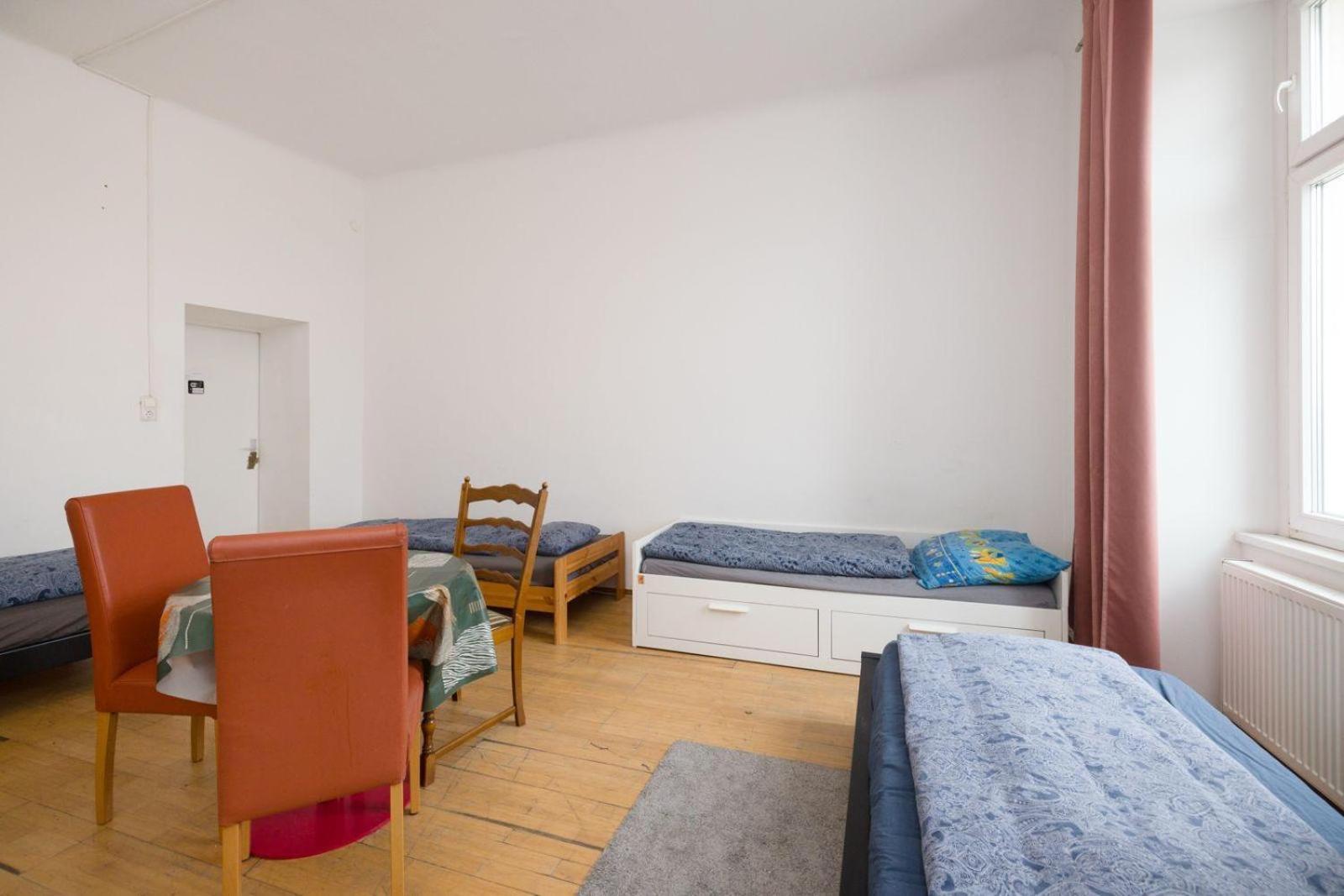 Vienna City Center Hostel Room photo